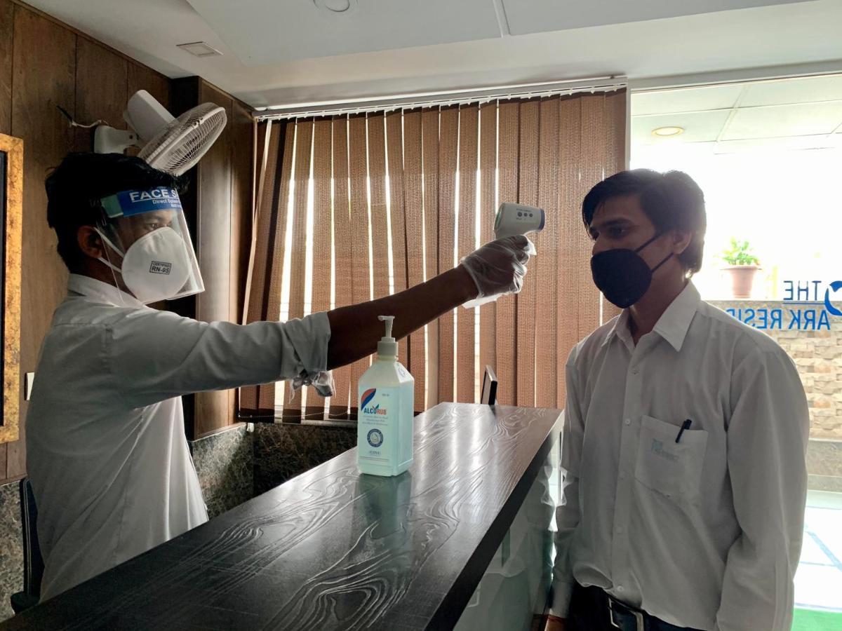 The Park Residency Hotel Greater Noida Buitenkant foto